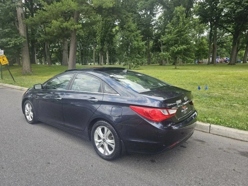 2012 Hyundai Sonata - Image 9 of 12