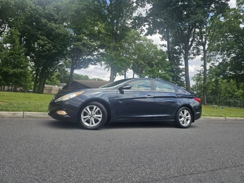 2012 Hyundai Sonata - Image 6 of 12