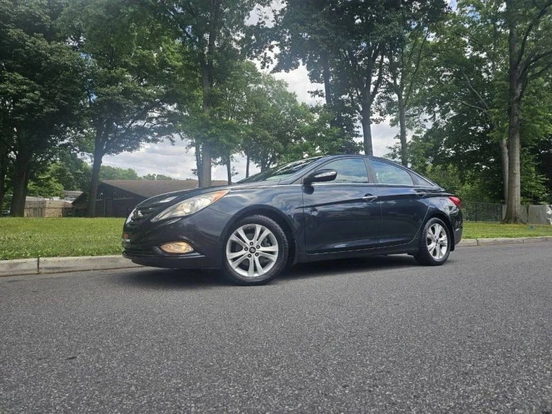2012 Hyundai Sonata - Image 5 of 12