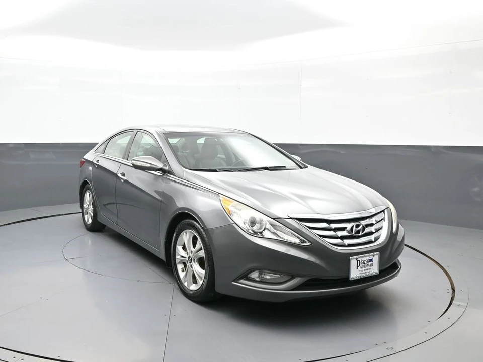 2012 Hyundai Sonata - Image 3 of 12