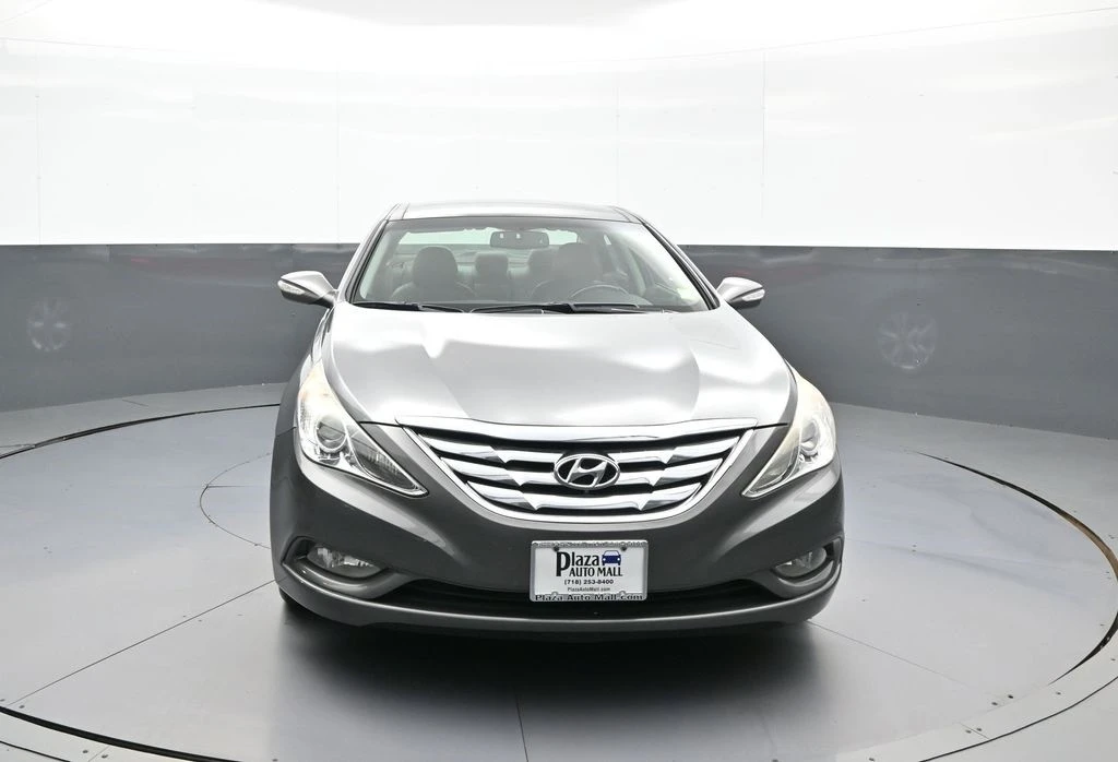 2012 Hyundai Sonata - Image 2 of 12