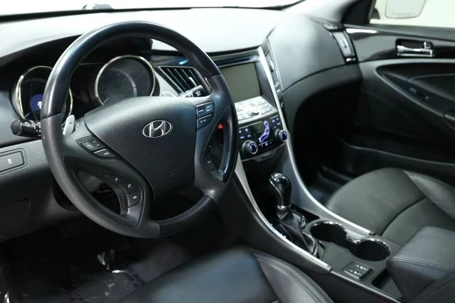 2012 Hyundai Sonata - Image 2 of 12