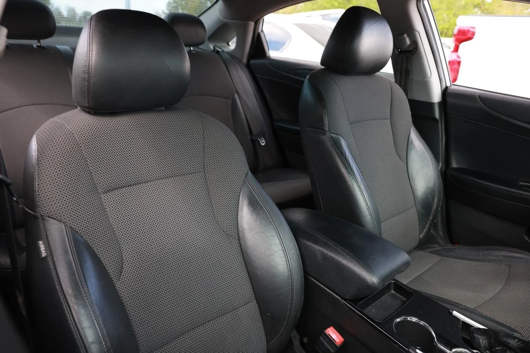 2012 Hyundai Sonata - Image 18 of 21