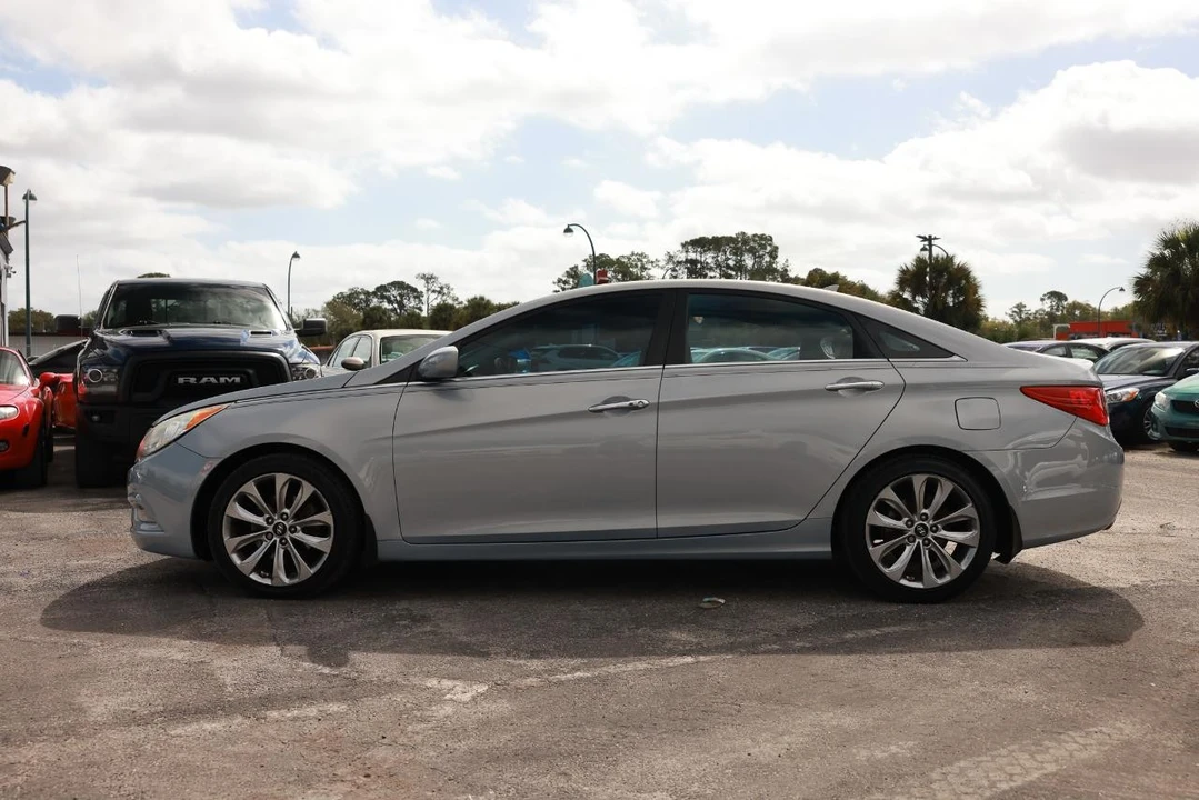 2012 Hyundai Sonata - Image 3 of 21