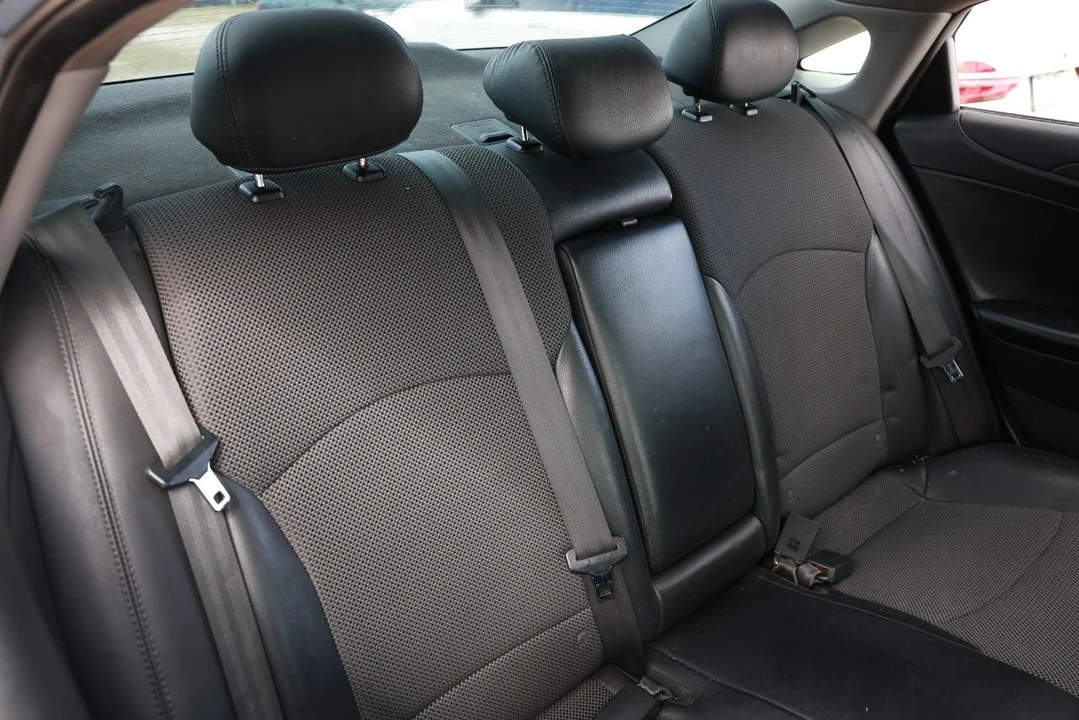 2012 Hyundai Sonata - Image 14 of 21