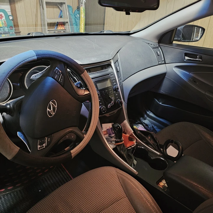 2012 Hyundai Sonata - Image 3 of 4