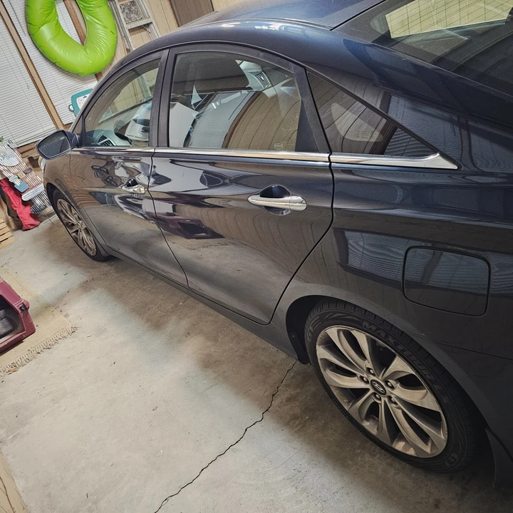 2012 Hyundai Sonata - Image 2 of 4