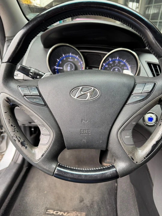 2012 Hyundai Sonata - Image 5 of 21
