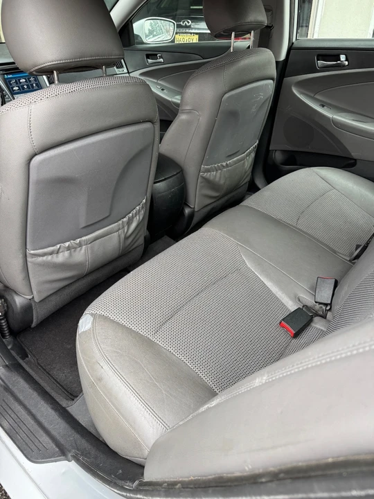 2012 Hyundai Sonata - Image 7 of 21
