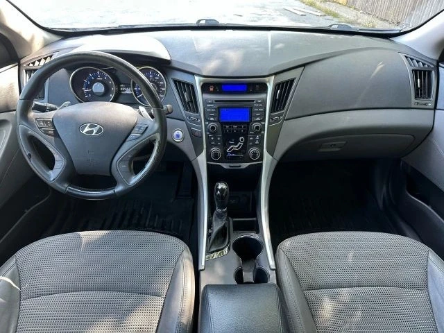 2012 Hyundai Sonata - Image 13 of 20