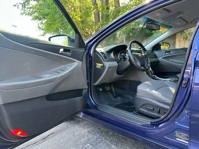 2012 Hyundai Sonata - Image 9 of 20
