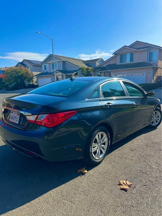 2012 Hyundai Sonata - Image 3 of 16