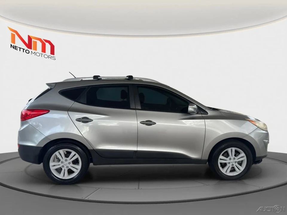 2012 Hyundai Tucson - Image 6 of 21
