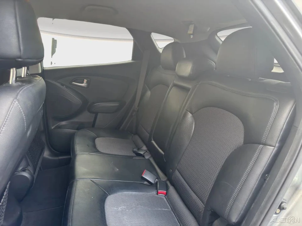 2012 Hyundai Tucson - Image 14 of 21