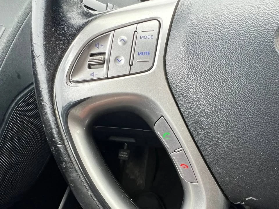 2012 Hyundai Tucson - Image 12 of 20