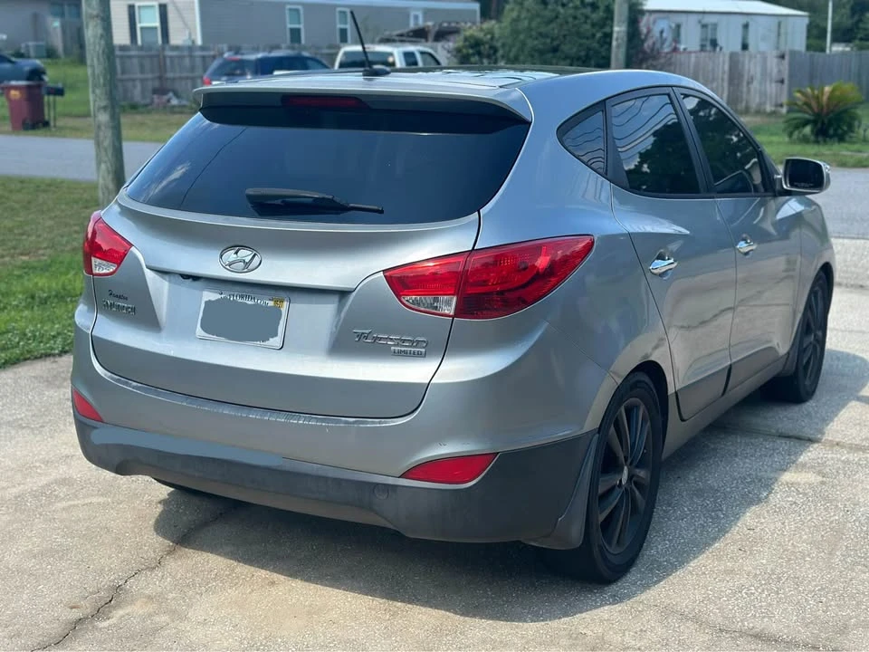 2012 Hyundai Tucson - Image 4 of 5