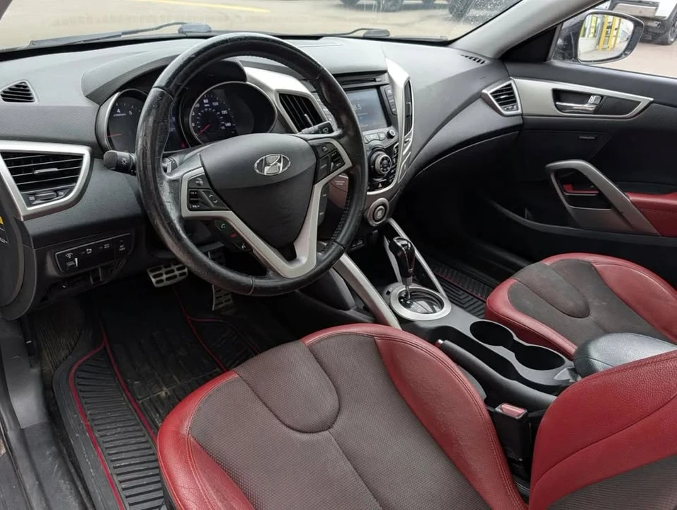 2012 Hyundai Veloster - Image 14 of 15