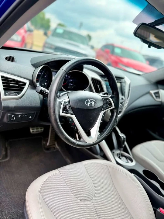 2012 Hyundai Veloster - Image 14 of 20