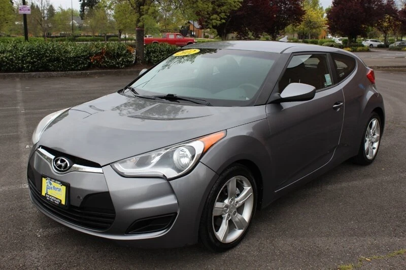 2012 Hyundai Veloster - Image 2 of 18