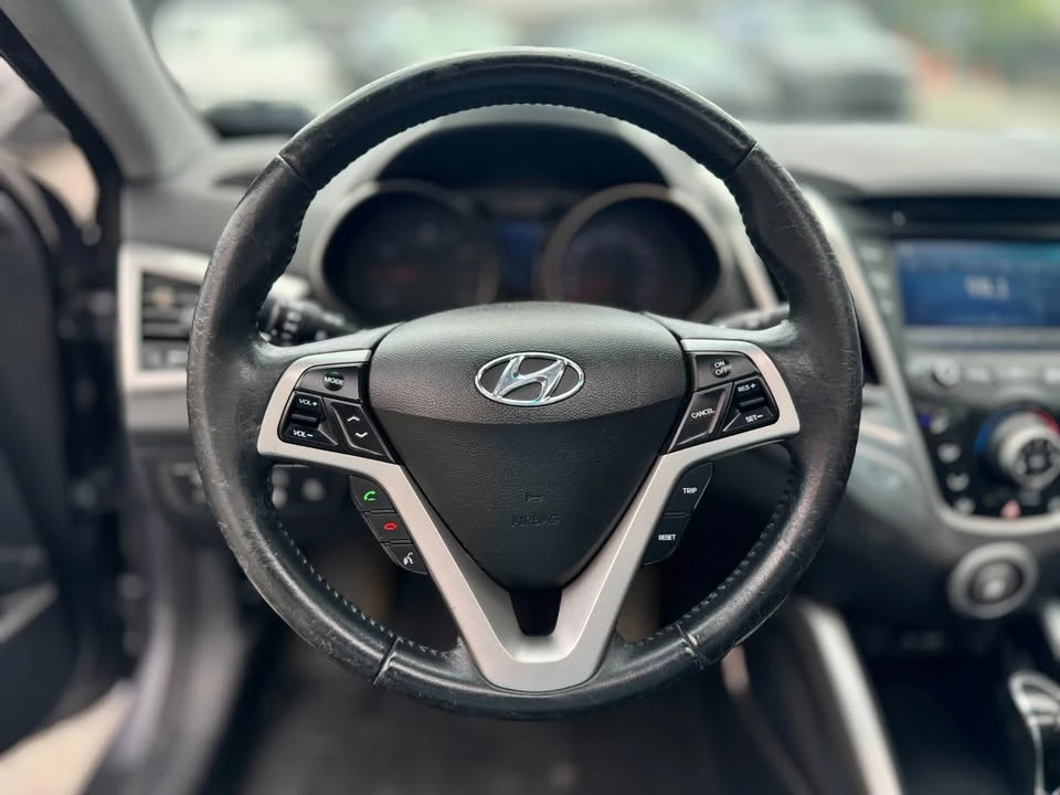 2012 Hyundai Veloster - Image 7 of 15