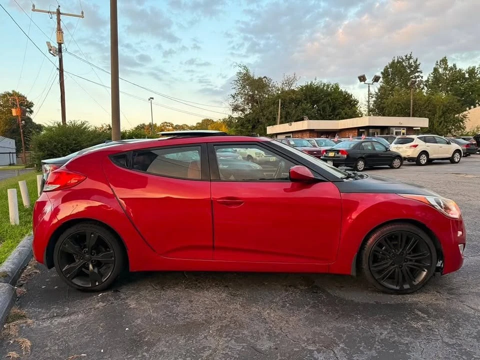 2012 Hyundai Veloster - Image 4 of 17