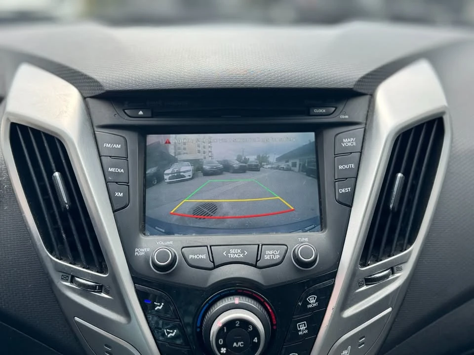 2012 Hyundai Veloster - Image 13 of 15