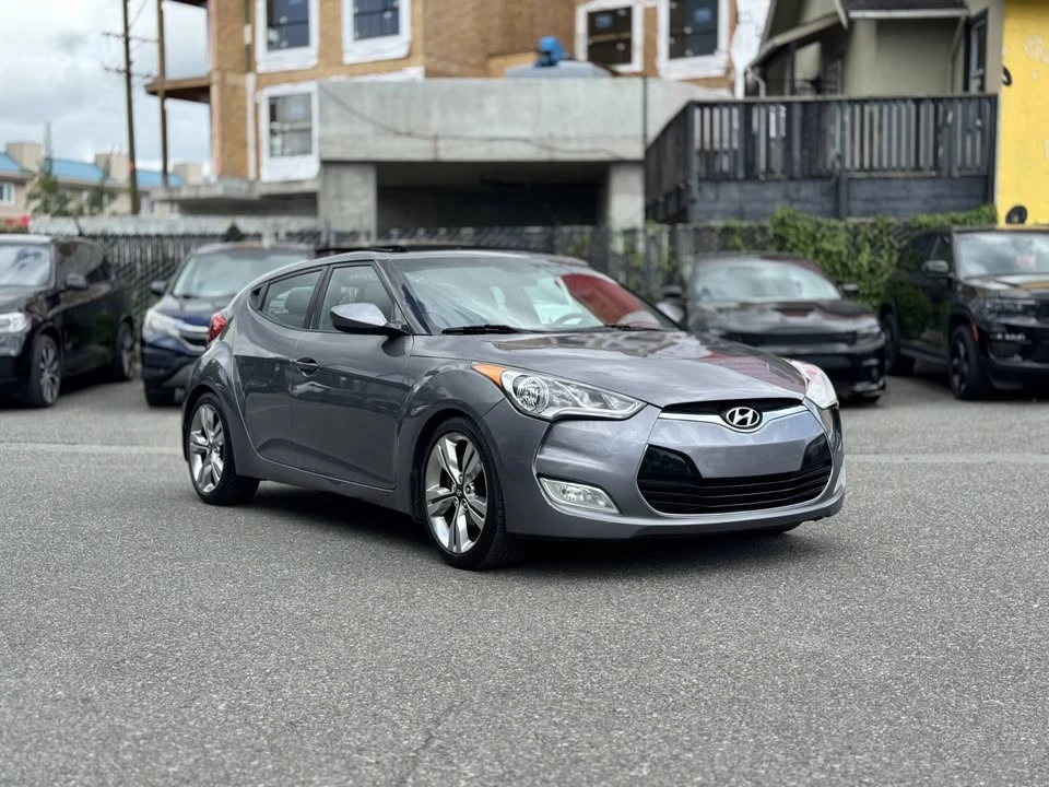 2012 Hyundai Veloster - Image 2 of 15