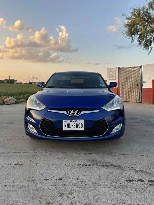 2012 Hyundai Veloster - Image 2 of 8