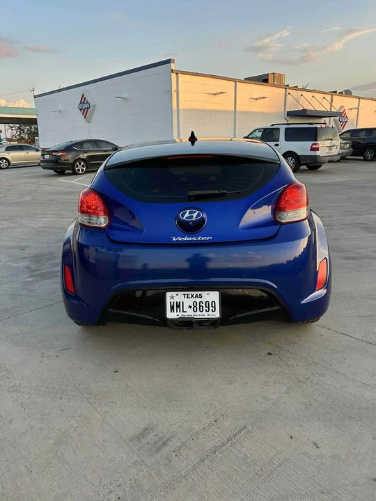 2012 Hyundai Veloster - Image 3 of 8