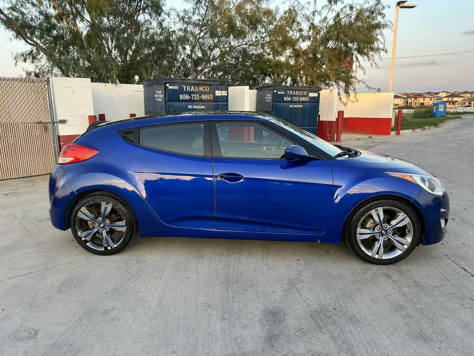 2012 Hyundai Veloster - Image 4 of 8