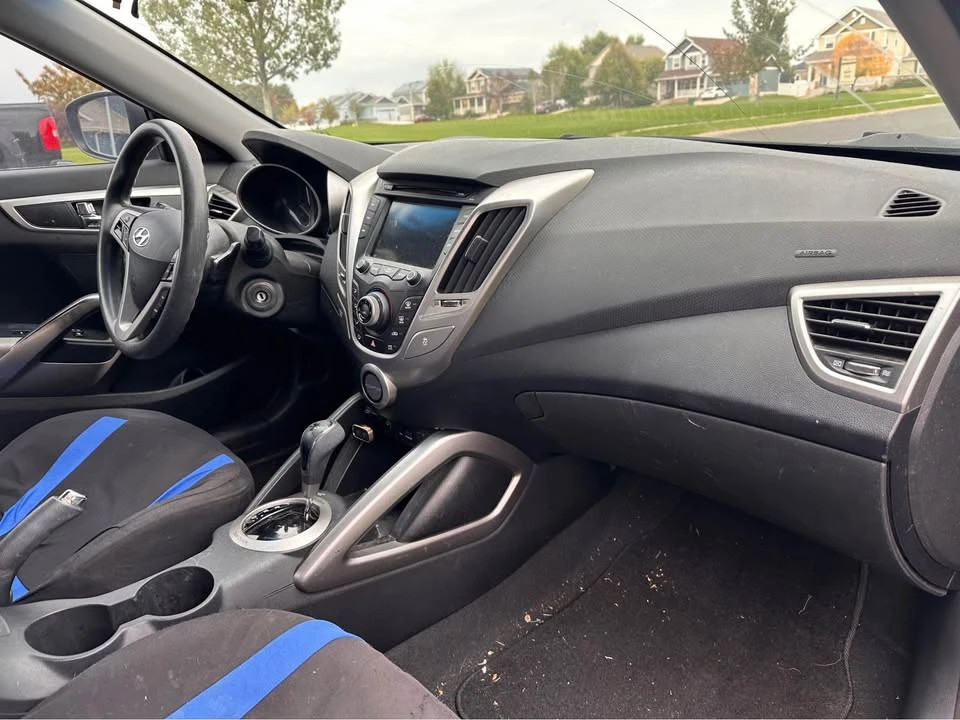 2012 Hyundai Veloster - Image 2 of 3