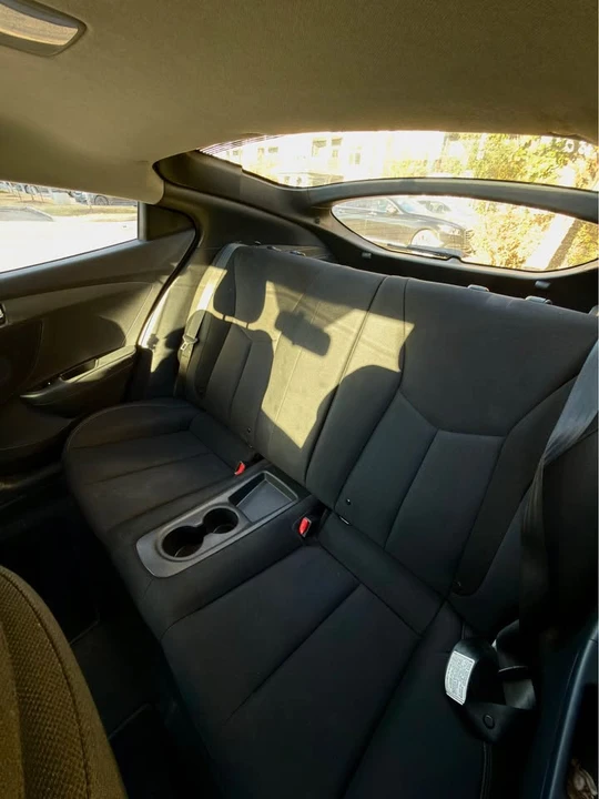 2012 Hyundai Veloster - Image 7 of 8