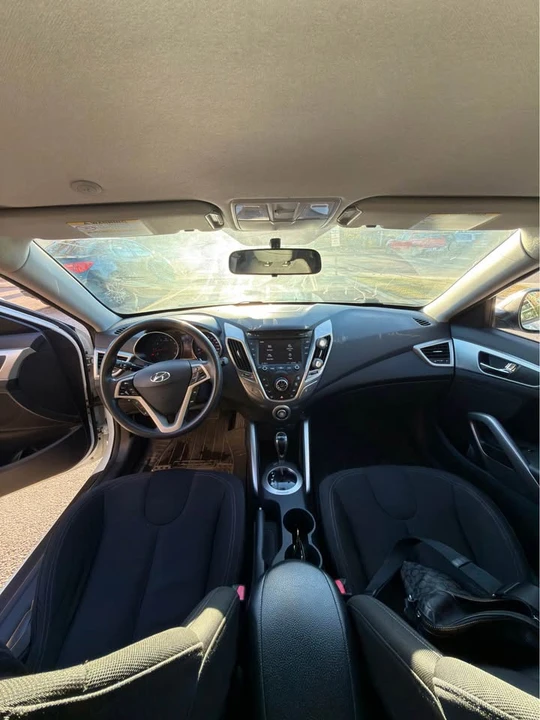 2012 Hyundai Veloster - Image 6 of 8