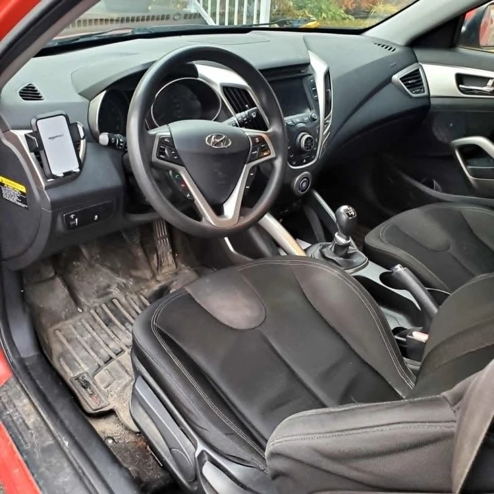 2012 Hyundai Veloster - Image 6 of 6