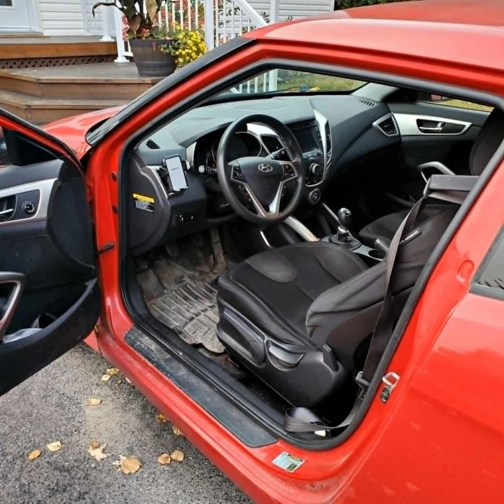 2012 Hyundai Veloster - Image 5 of 6