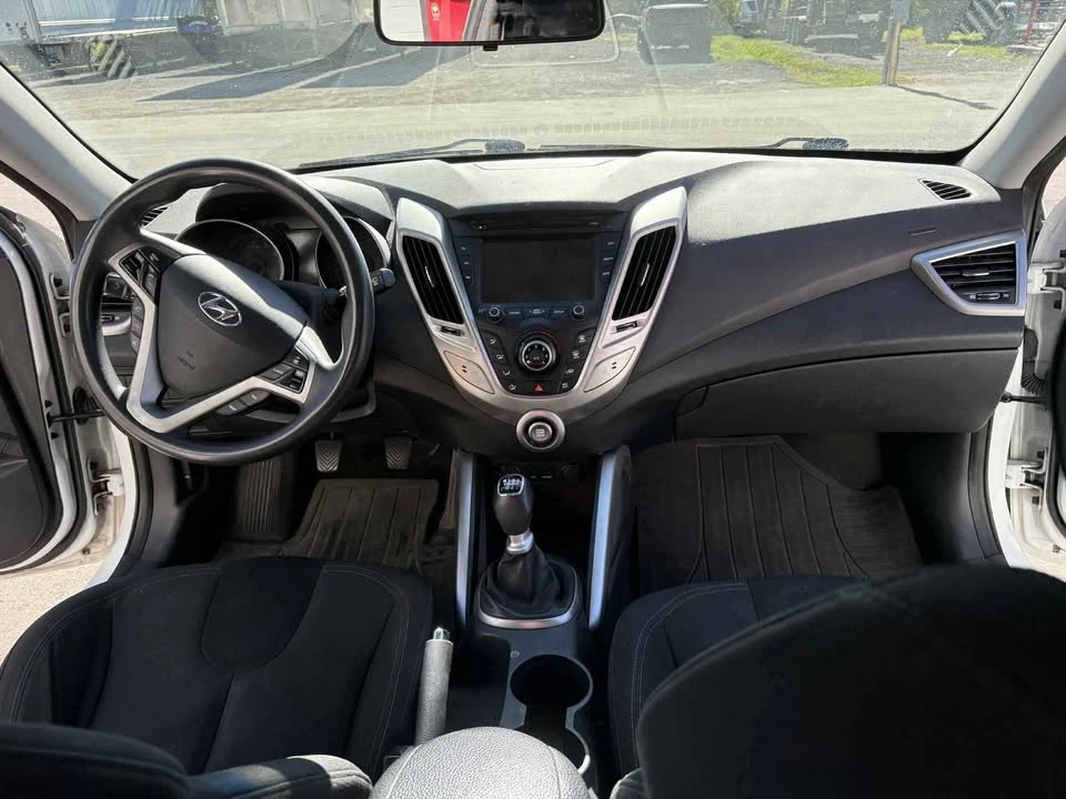 2012 Hyundai Veloster - Image 8 of 10