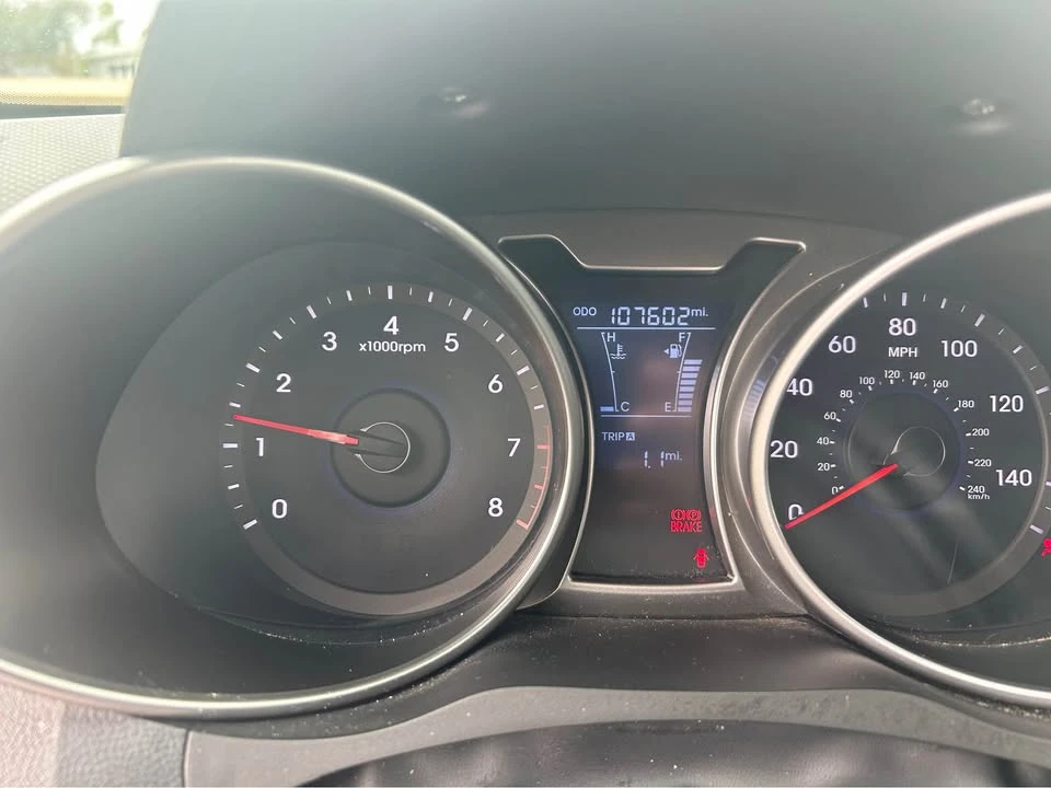 2012 Hyundai Veloster - Image 12 of 13