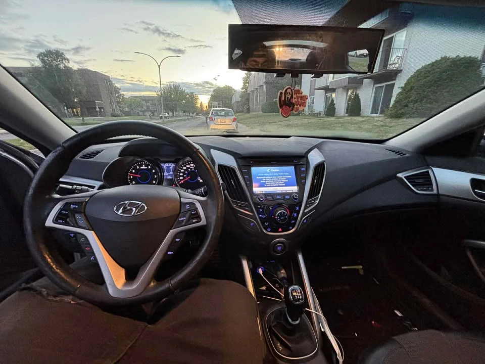 2012 Hyundai Veloster - Image 3 of 12