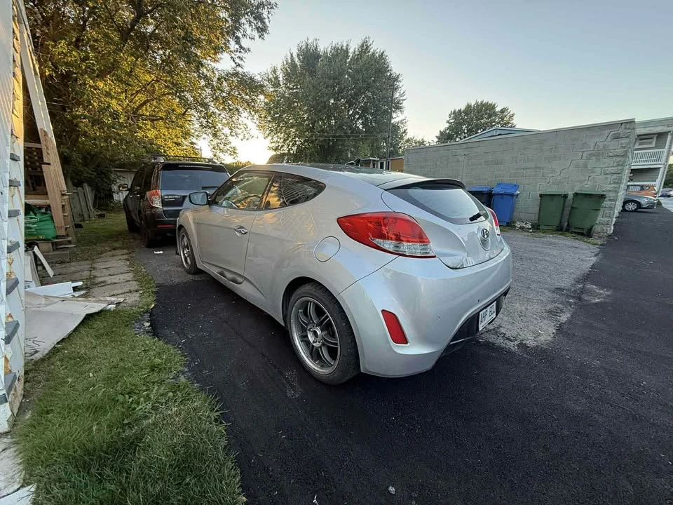 2012 Hyundai Veloster - Image 6 of 12