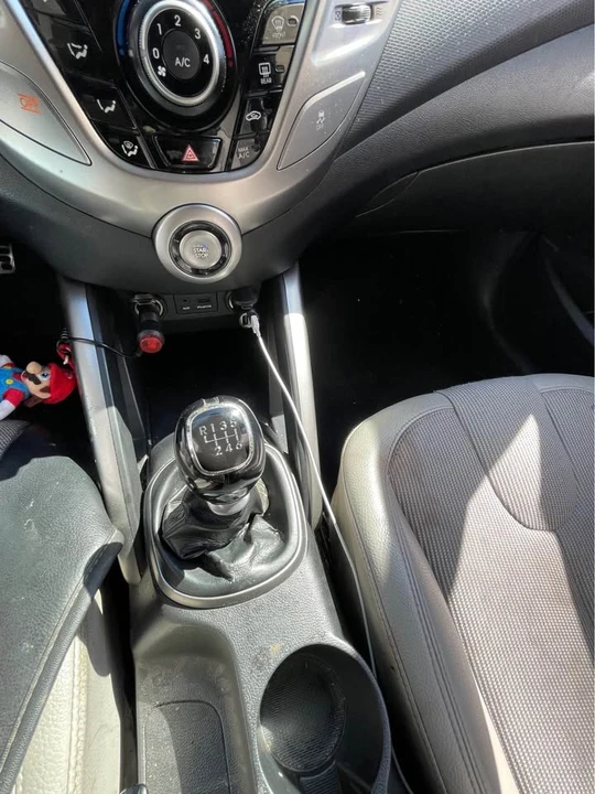 2012 Hyundai Veloster - Image 9 of 10