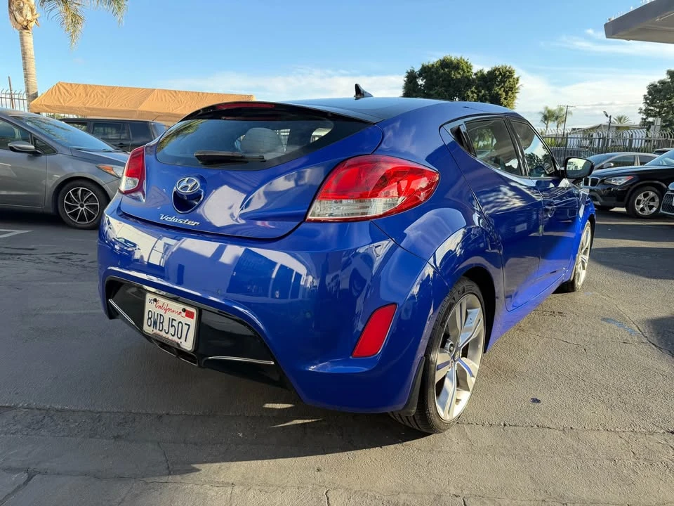 2012 Hyundai Veloster - Image 9 of 17