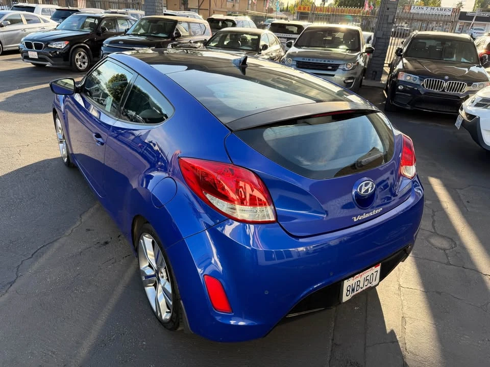 2012 Hyundai Veloster - Image 11 of 17