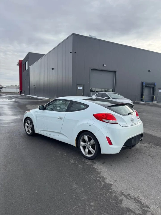 2012 Hyundai Veloster - Image 5 of 8