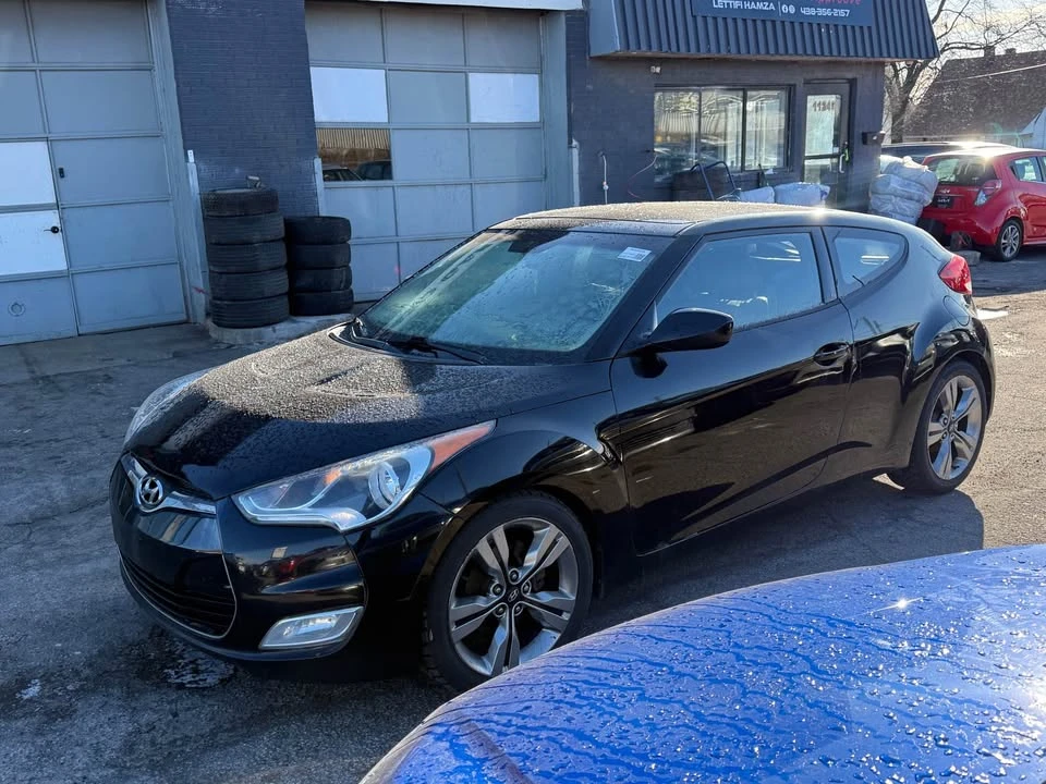 2012 Hyundai Veloster - Image 2 of 12
