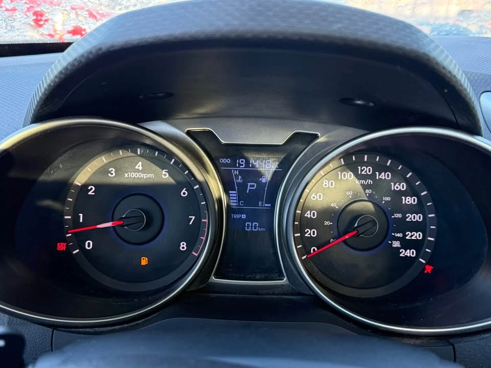 2012 Hyundai Veloster - Image 10 of 12