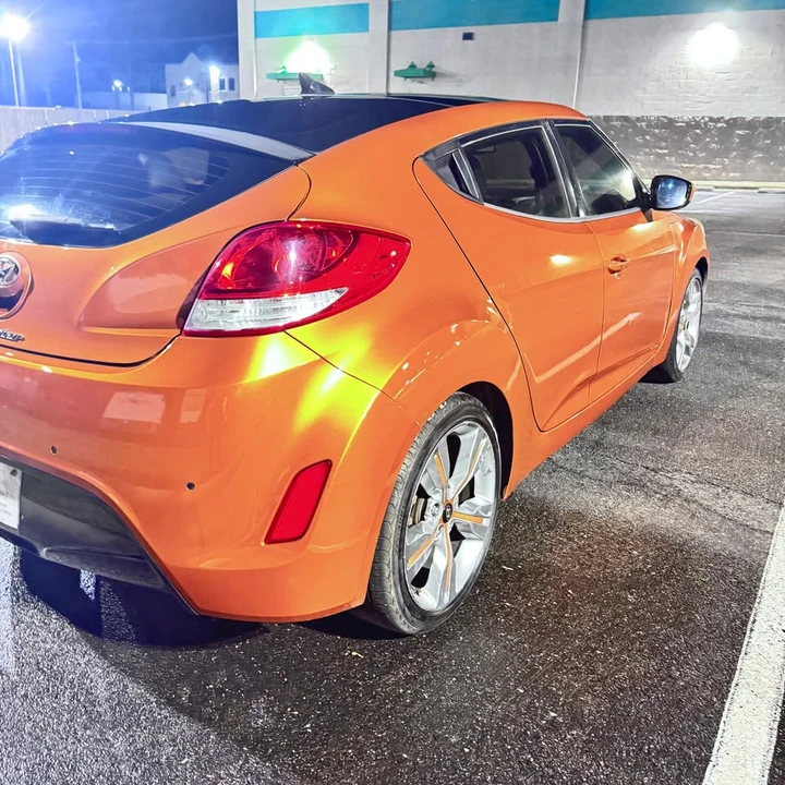 2012 Hyundai Veloster - Image 16 of 17