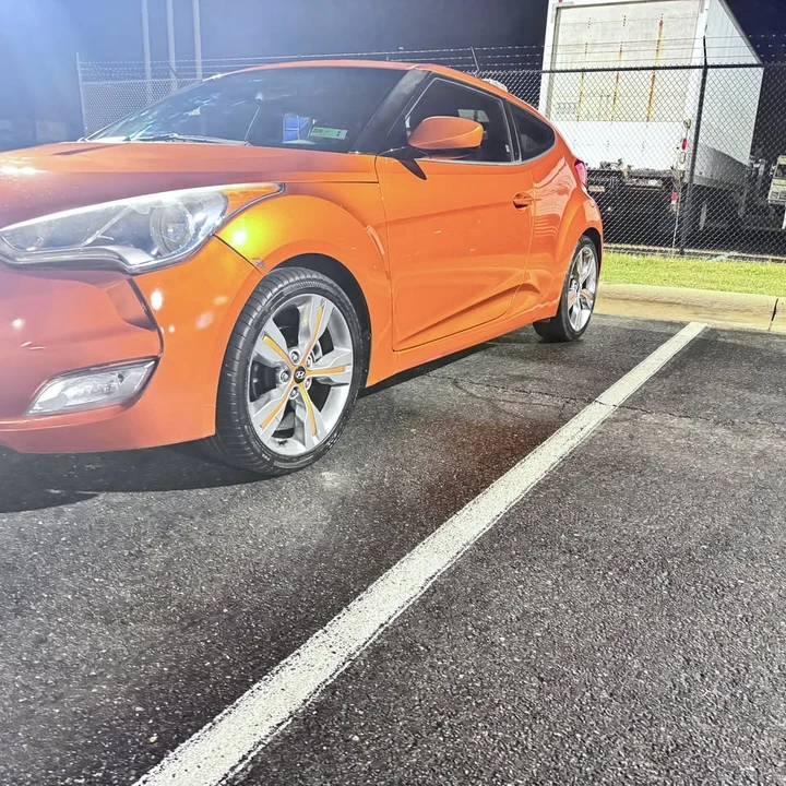 2012 Hyundai Veloster - Image 11 of 17