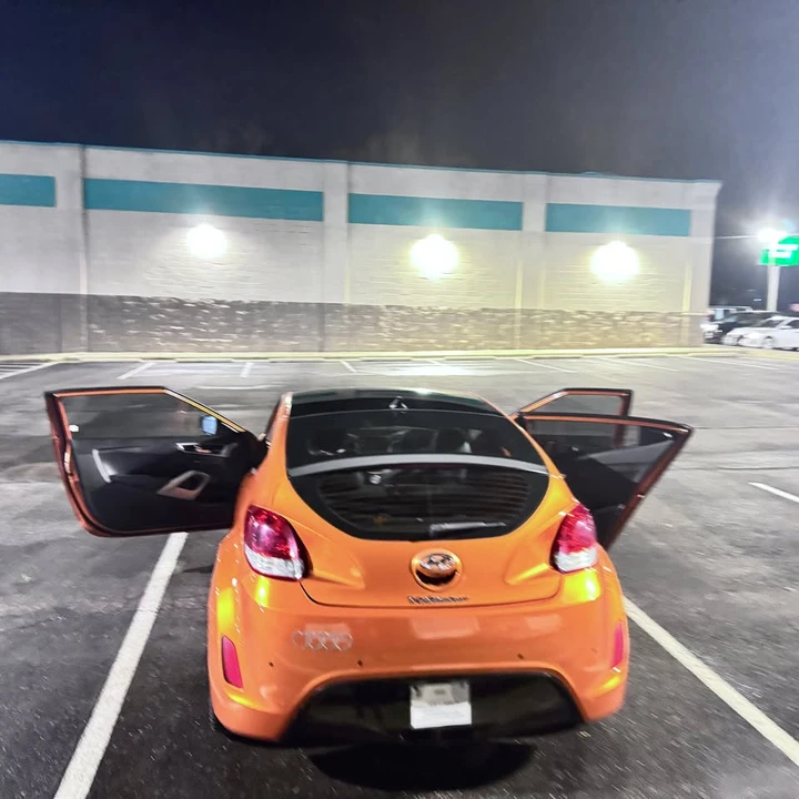 2012 Hyundai Veloster - Image 9 of 17