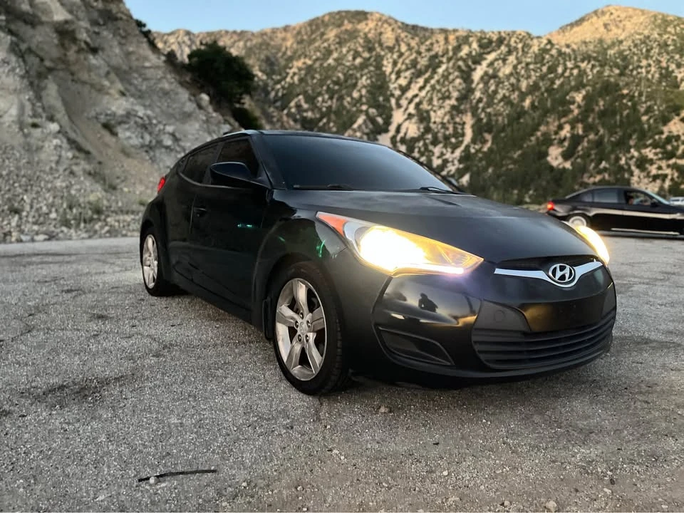 2012 Hyundai Veloster - Image 2 of 7