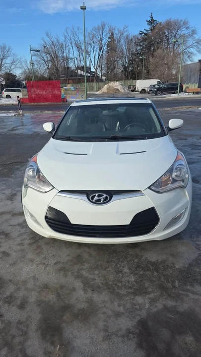 2012 Hyundai Veloster - Image 2 of 9